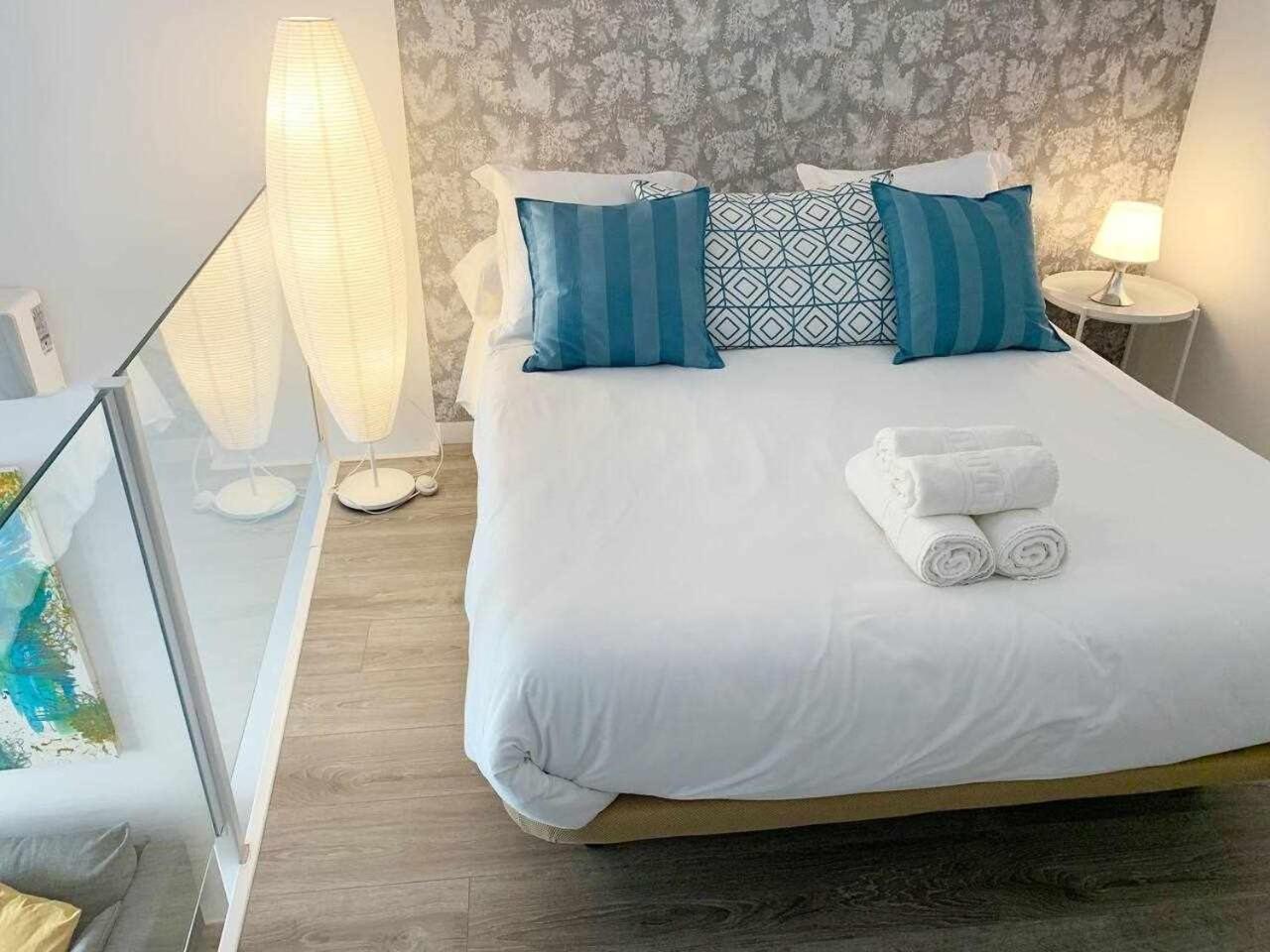 Isg Apartments Lovely Duplex إشبيلية الغرفة الصورة